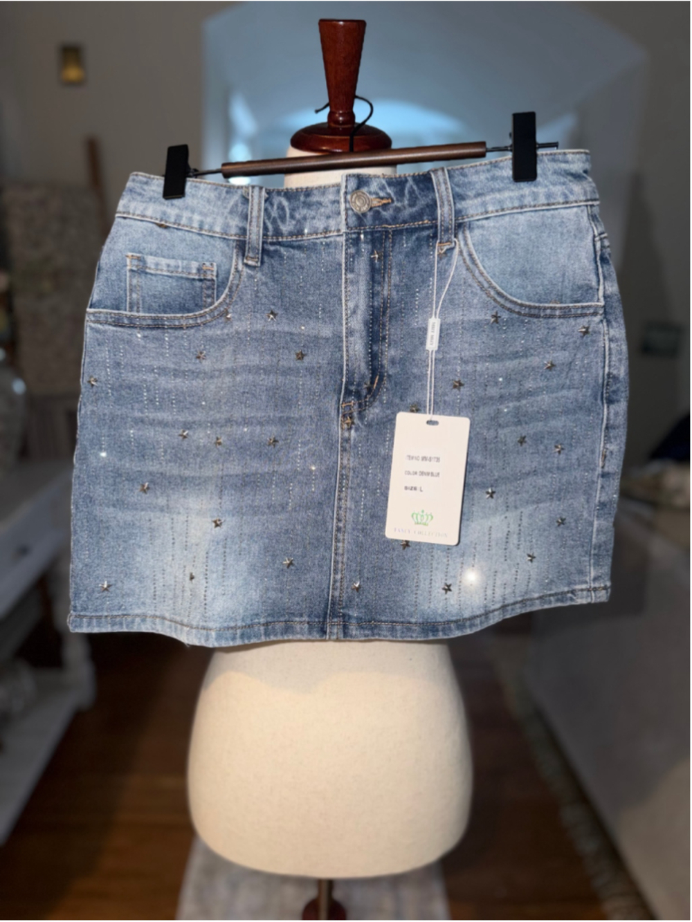 Muy Muy Denim Mini Skirt Size L Blue Star Studded NWT